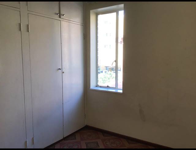 1 BEDROOM FLAT SOLD IN SUNNYSIDE